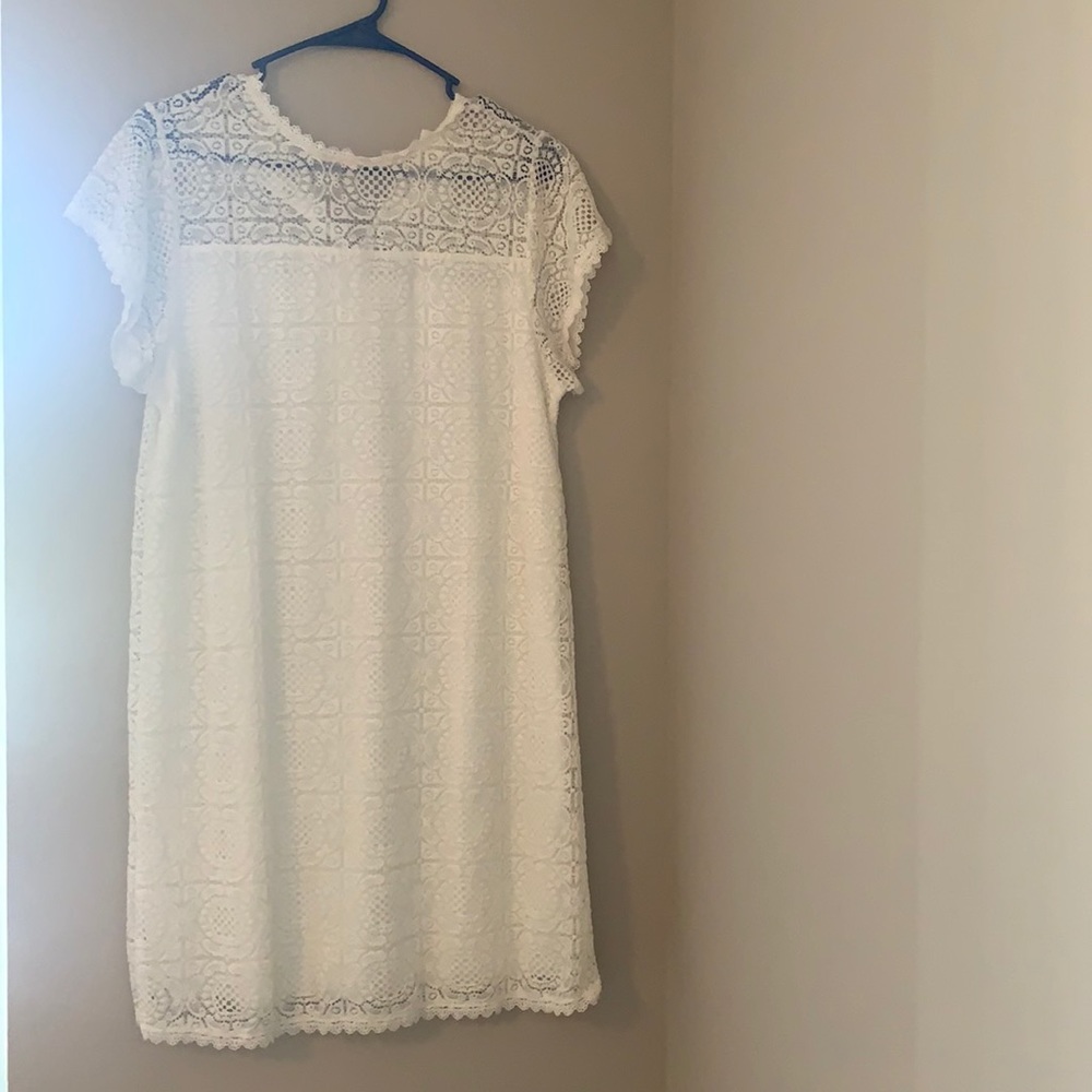 White lace dress